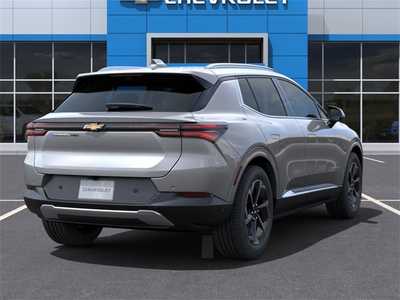 2025 Chevrolet Equinox, $48390. Photo 4