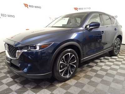2023 Mazda CX-5, $28500. Photo 5