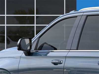 2025 Chevrolet Suburban, $83885. Photo 12