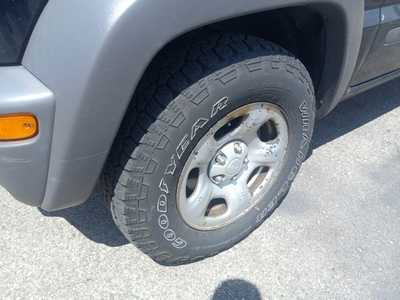2004 Jeep Liberty, $3995. Photo 4