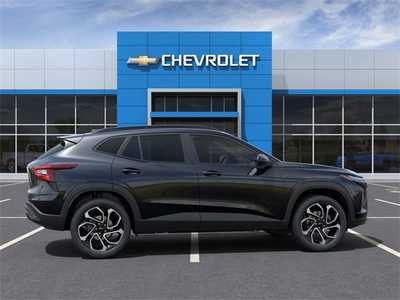 2025 Chevrolet Trax, $27835. Photo 5