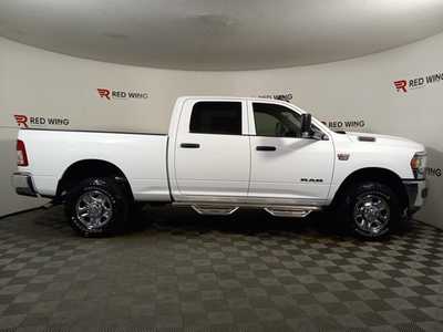 2022 RAM 2500 Crew Cab, $39500. Photo 2