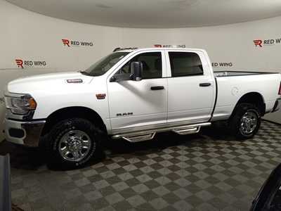 2022 RAM 2500 Crew Cab, $39500. Photo 4