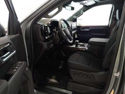 2025 Chevrolet 1500 Crew Cab, $64865. Photo 8