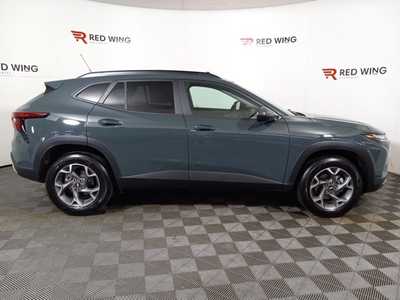2025 Chevrolet Trax, $23995. Photo 2