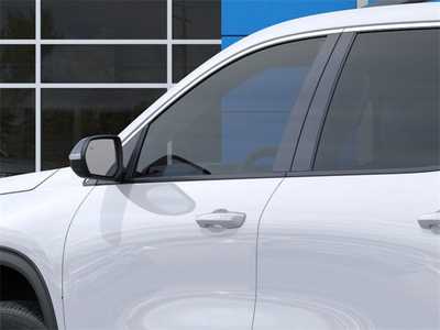 2025 Chevrolet Traverse, $41995. Photo 12