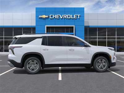 2025 Chevrolet Traverse, $41995. Photo 5