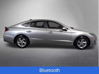 2022 Hyundai Sonata, $18995. Photo 2