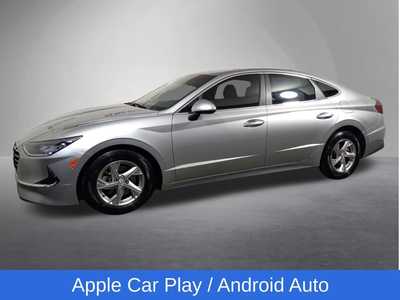 2022 Hyundai Sonata, $18995. Photo 4