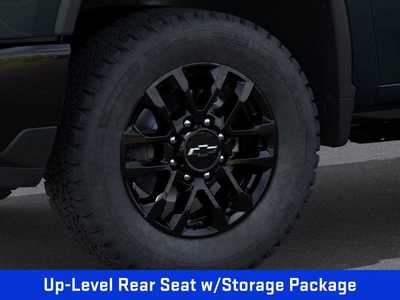 2025 Chevrolet 2500 Crew Cab, $68515. Photo 9