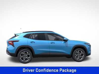 2025 Chevrolet Trax, $25880. Photo 5