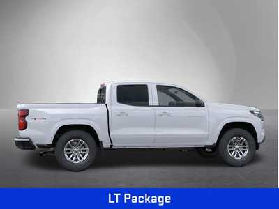 2025 Chevrolet Colorado Crew Cab, $42995. Photo 5