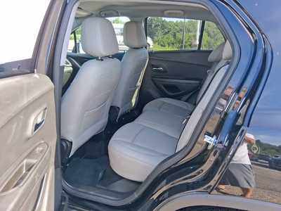 2022 Chevrolet Trax, $19995. Photo 8