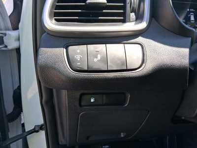 2020 Kia Sorento, $15995. Photo 12