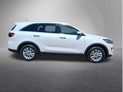 2020 Kia Sorento, $15995. Photo 2