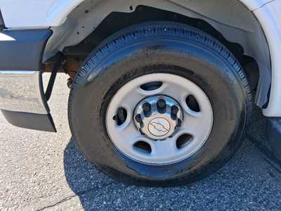 2019 Chevrolet 3500 Ext Cab, $26995. Photo 7