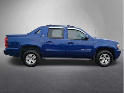 2013 Chevrolet Avalanche, $11995. Photo 2