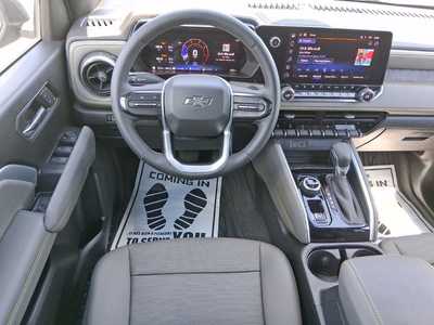 2025 Chevrolet Colorado Crew Cab, $49995. Photo 10