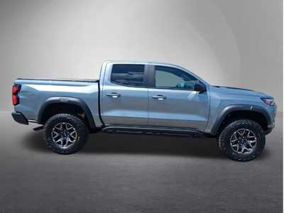 2025 Chevrolet Colorado Crew Cab, $49995. Photo 2