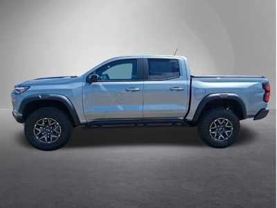 2025 Chevrolet Colorado Crew Cab, $49995. Photo 4