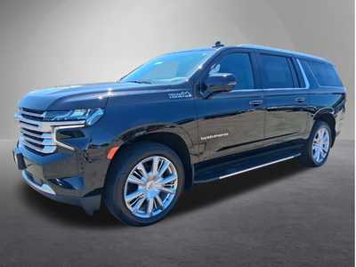 2022 Chevrolet Suburban, $62995. Photo 5