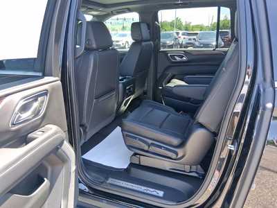 2022 Chevrolet Suburban, $62995. Photo 9