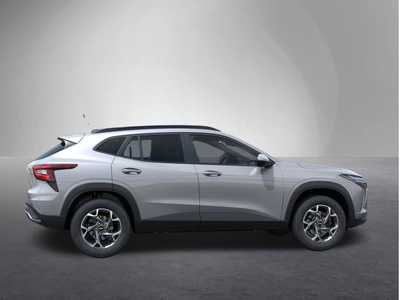 2025 Chevrolet Trax, $24750. Photo 5