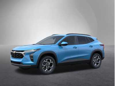 2025 Chevrolet Trax, $25995. Photo 2