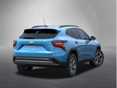 2025 Chevrolet Trax, $25995. Photo 4
