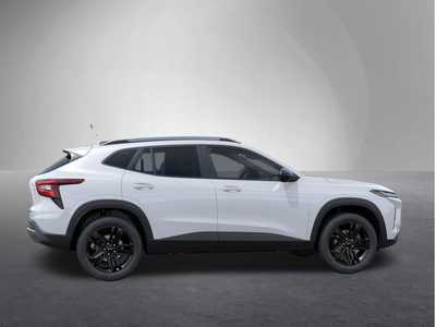 2025 Chevrolet Trax, $25995. Photo 5