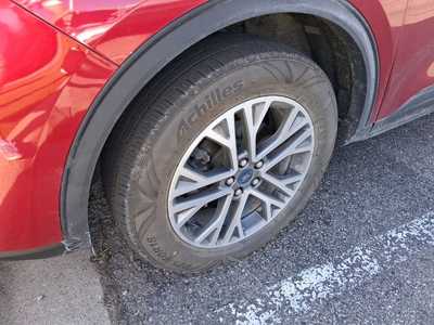 2021 Ford Escape, $18495. Photo 4