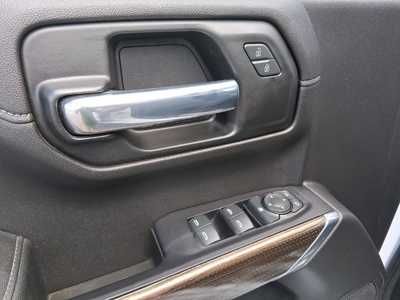 2020 Chevrolet 1500 Crew Cab, $38789. Photo 11