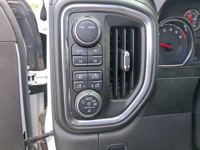 2020 Chevrolet 1500 Crew Cab, $38789. Photo 12