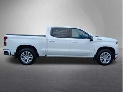 2020 Chevrolet 1500 Crew Cab, $38789. Photo 2