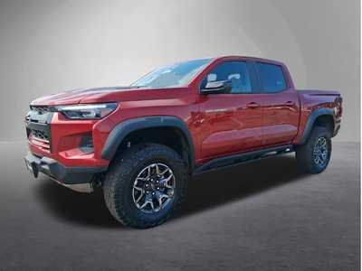 2025 Chevrolet Colorado Crew Cab, $52580. Photo 5