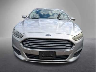 2013 Ford Fusion, $2500. Photo 2