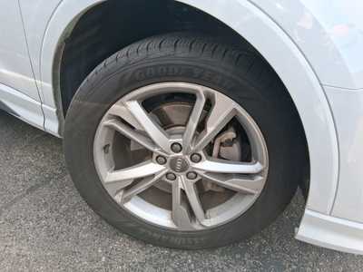 2019 Audi Q3, $23995. Photo 4