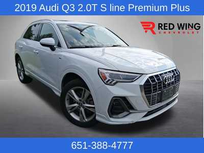 2019 Audi Q3, $23995. Photo 1