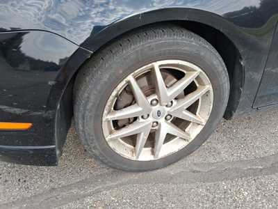 2012 Ford Fusion, $6495. Photo 4