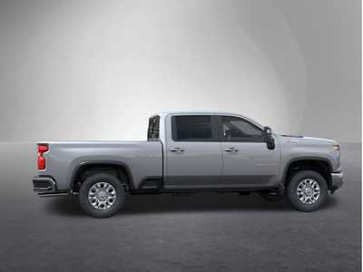 2025 Chevrolet 3500 Crew Cab, $. Photo 5