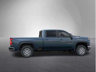 2025 Chevrolet 3500 Crew Cab, $. Photo 5