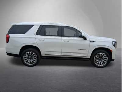 2021 GMC Yukon, $50995. Photo 2