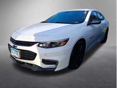 2018 Chevrolet Malibu, $14995. Photo 3