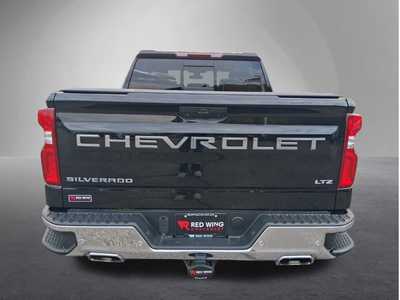 2022 Chevrolet 1500 Crew Cab, $44795. Photo 3
