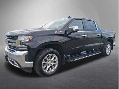 2022 Chevrolet 1500 Crew Cab, $44795. Photo 5