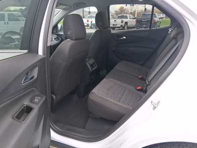 2023 Chevrolet Equinox, $24444. Photo 9