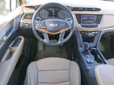 2021 Cadillac XT5, $33995. Photo 10