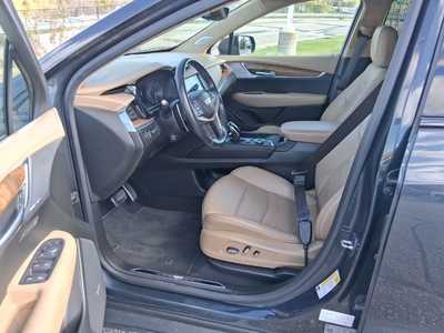 2021 Cadillac XT5, $33995. Photo 8