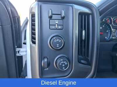 2017 Chevrolet 3500 Crew Cab, $47888. Photo 12