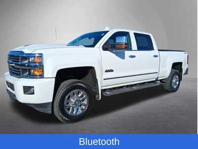 2017 Chevrolet 3500 Crew Cab, $47888. Photo 4